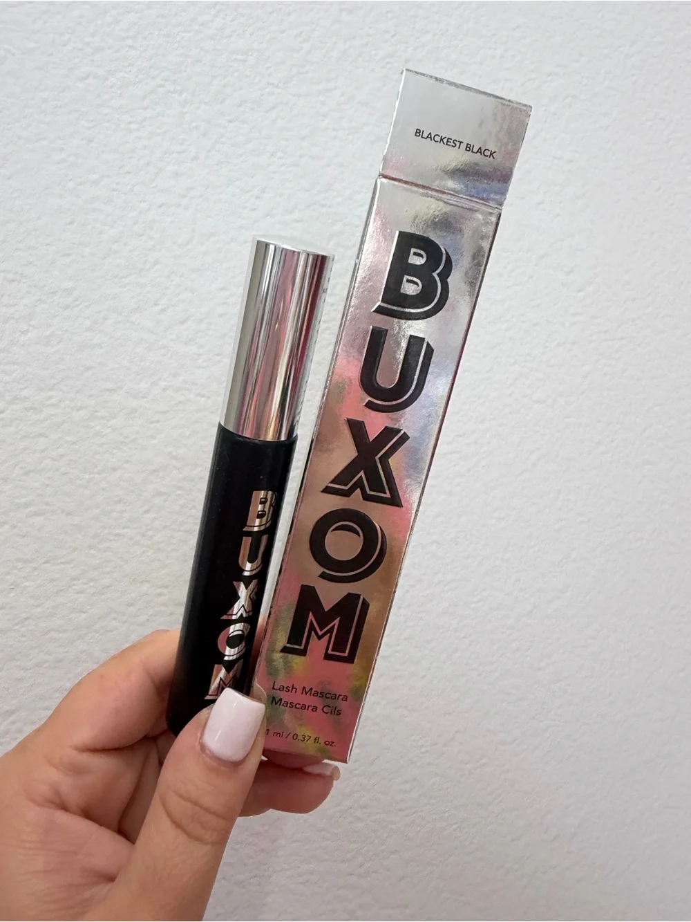 NEW BUXOM® LASH VOLUMIZING MASCARA